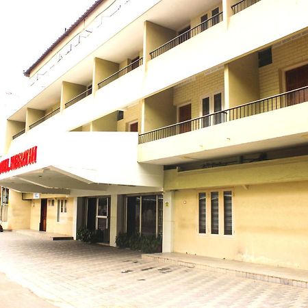 Keerthi Hotel Thiruvananthapuram Luaran gambar