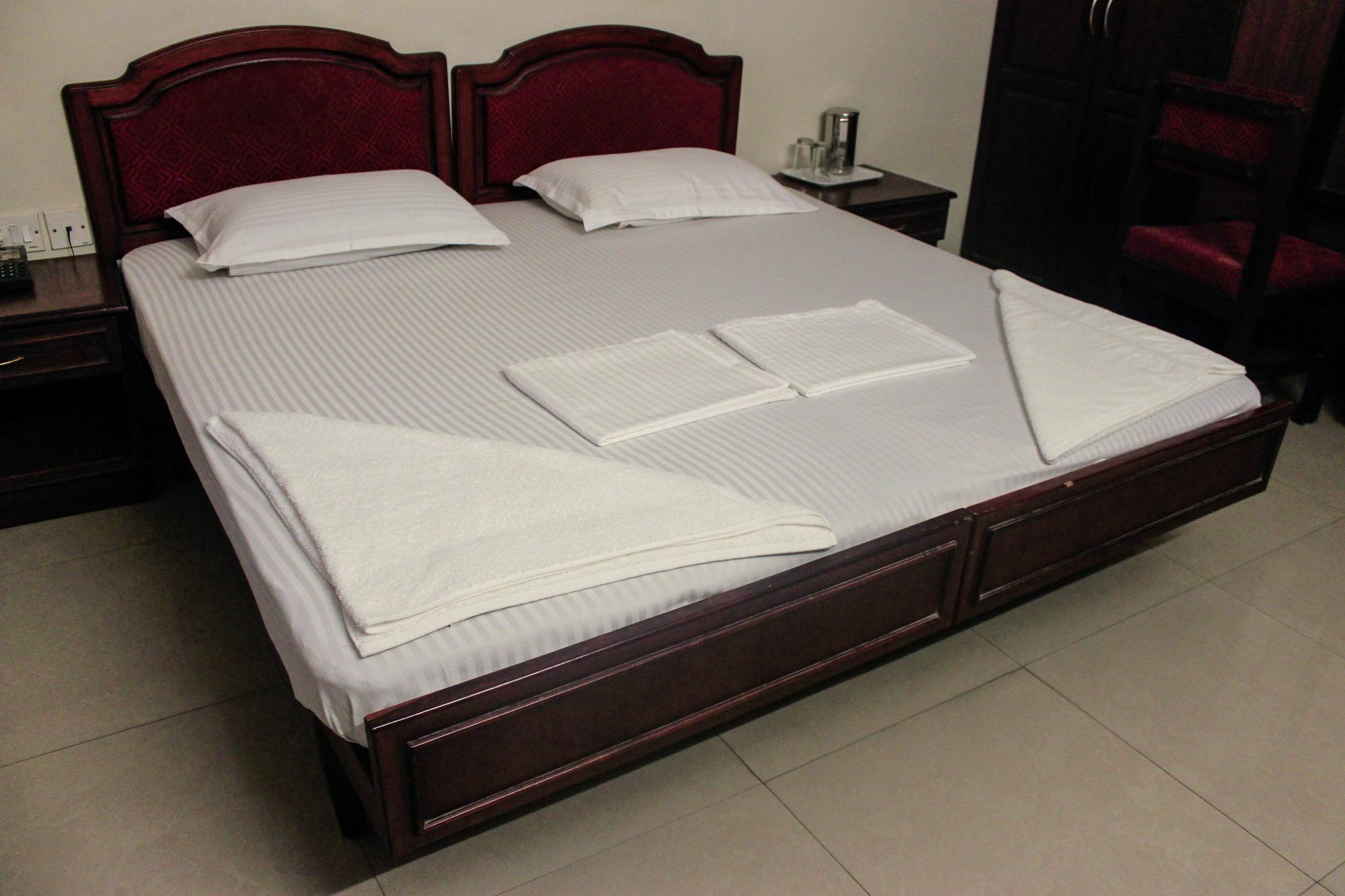 Keerthi Hotel Thiruvananthapuram Luaran gambar